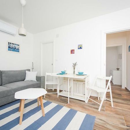 Yacht Harbor Apartment Hvar Town Buitenkant foto