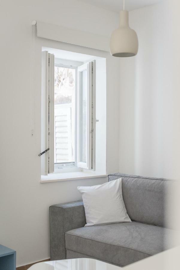 Yacht Harbor Apartment Hvar Town Buitenkant foto